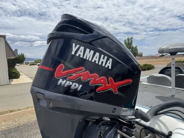 Slide: The Image of Blazer 202 Pro-V 2005 - 7