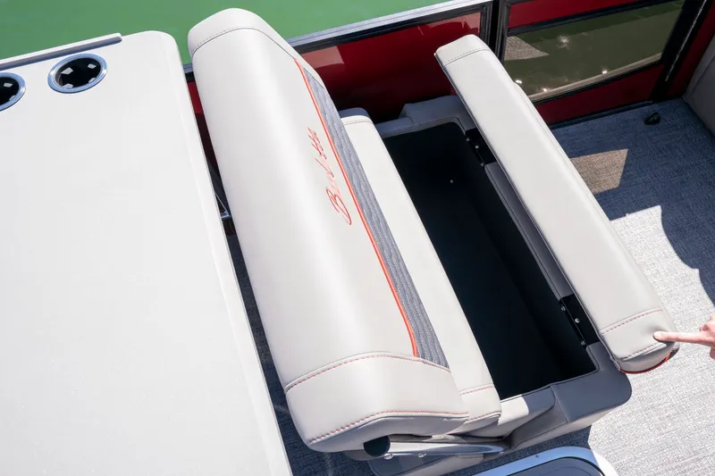 Slide: The Image of Barletta Corsa 25 UE seat with storage, 2026 model. - 4