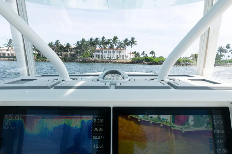 Slide: The Image of SeaVee 390 2021 - 52