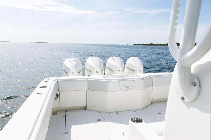 Slide: The Image of SeaVee 390 2021 - 61