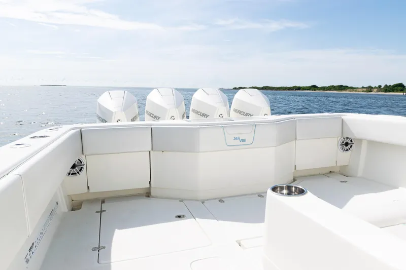 Slide: The Image of SeaVee 390 2021 - 62