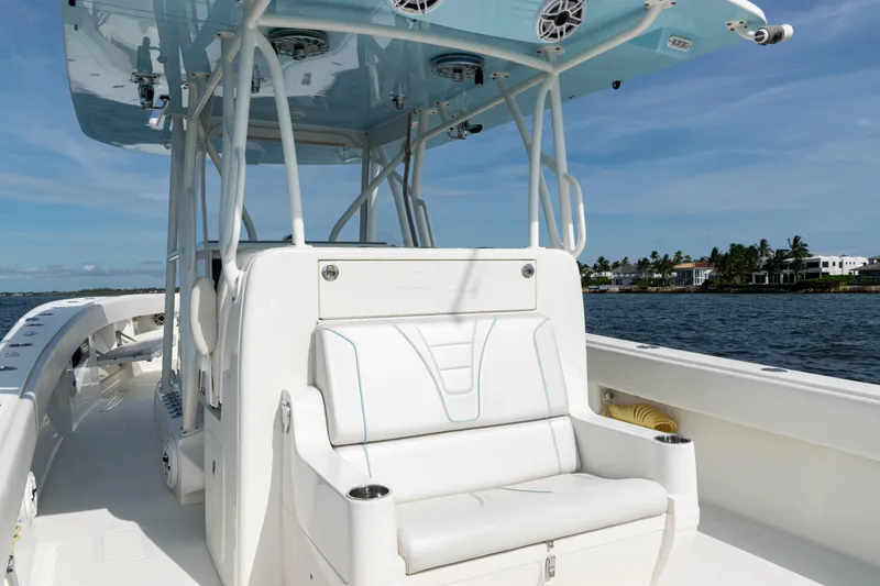 Slide: The Image of SeaVee 390 2021 - 70