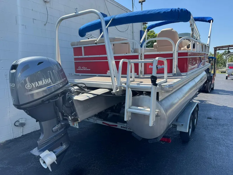 Slide: The Image of 2017 Sun Tracker Party Barge 20 DLX pontoon boat with Yamaha outboard motor. - 4