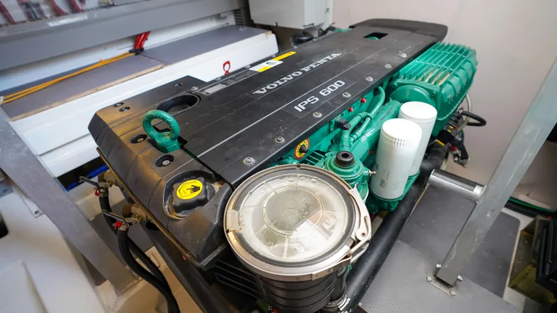 Slide: The Image of Volvo Penta IPS 600 engine in 2018 Prestige 500 Flybridge yacht. - 37