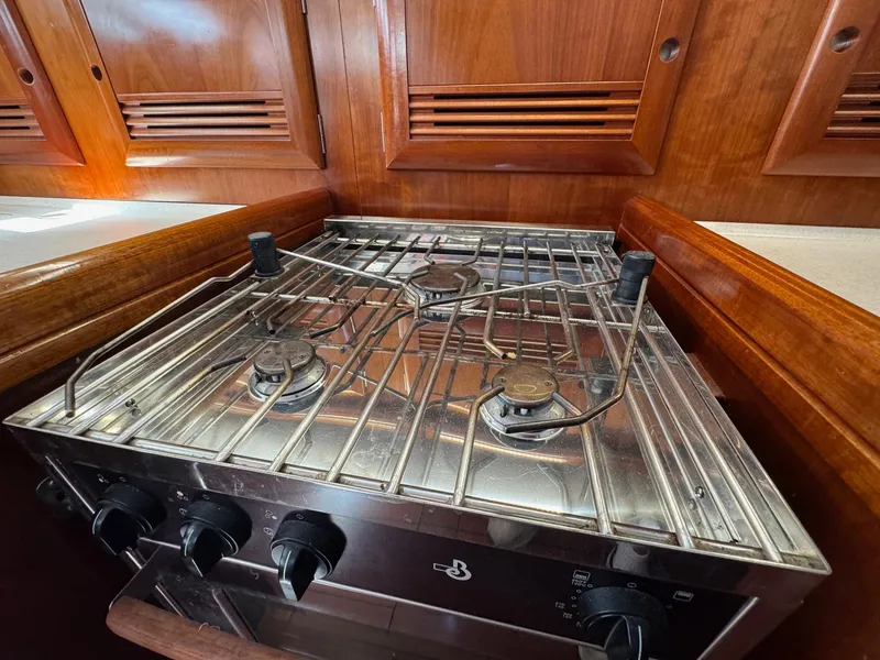 Slide: The Image of Stainless steel stove in 2005 Beneteau Oceanis Clipper 473 yacht kitchen. - 37