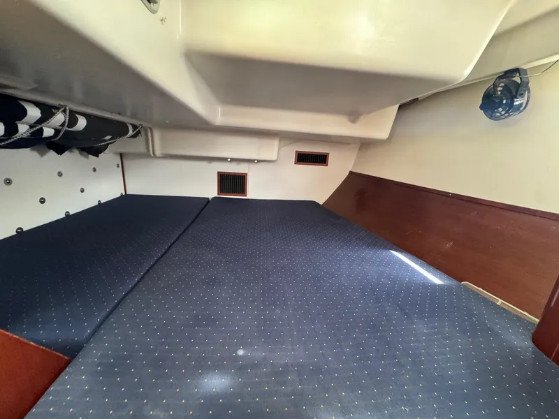 Slide: The Image of Beneteau 473 2005 - 52