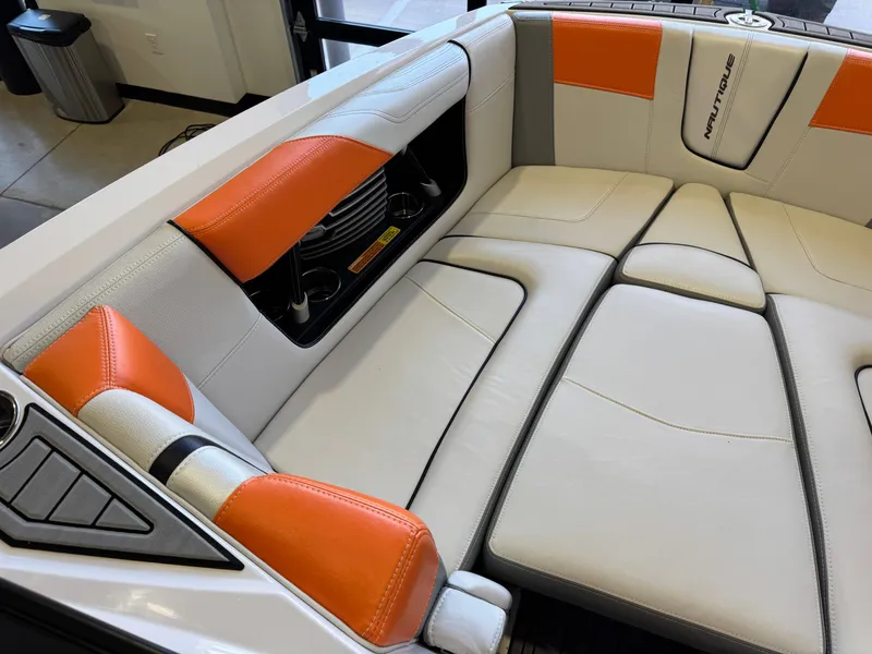 Slide: The Image of Nautique Super Air Nautique G23 2013 - 19