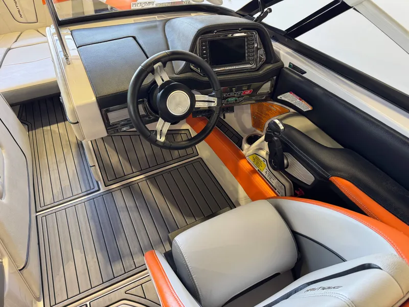 Slide: The Image of Nautique Super Air Nautique G23 2013 - 25