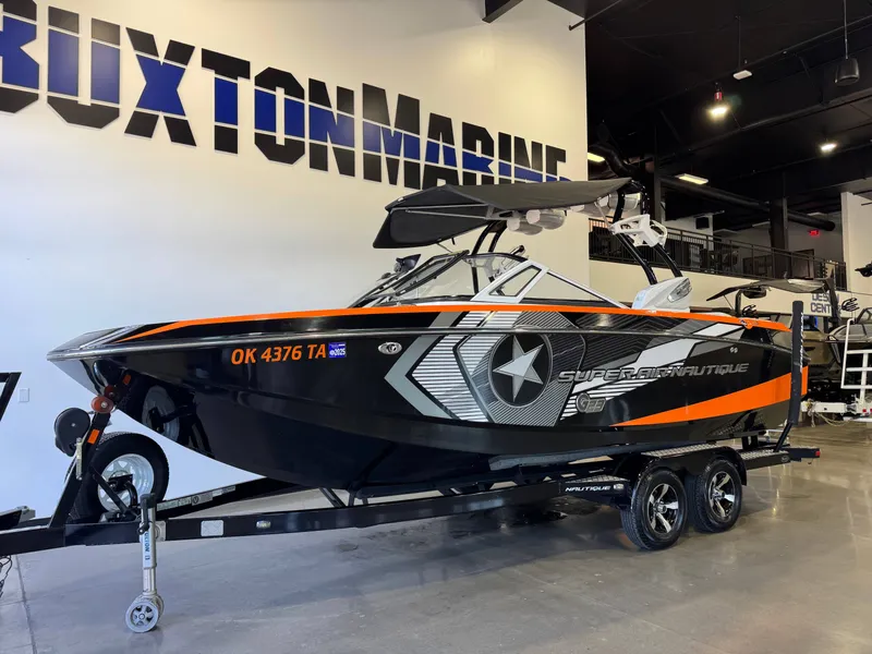 Slide: The Image of Nautique Super Air Nautique G23 2013 - 3