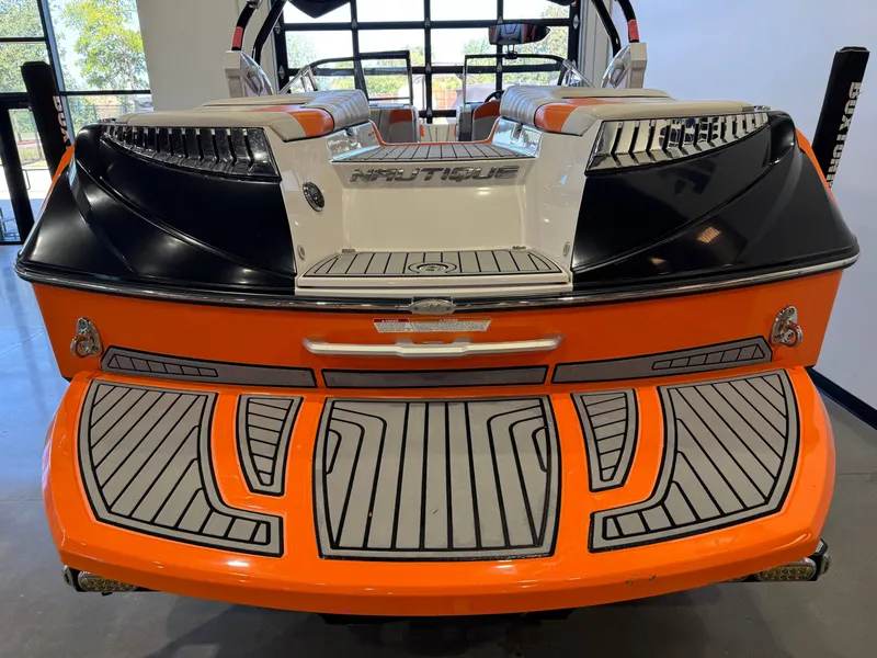 Slide: The Image of Nautique Super Air Nautique G23 2013 - 8