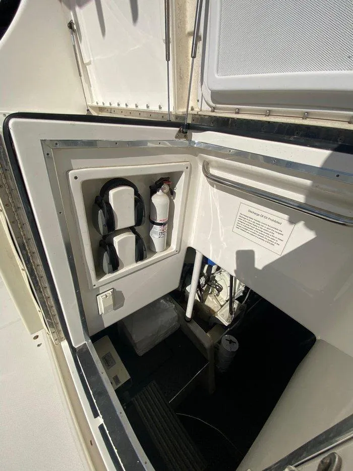 Slide: The Image of Silverton 50 Convertible - 13