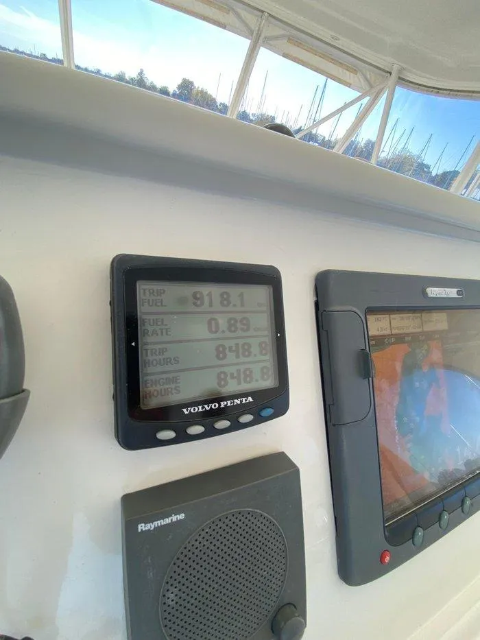 Slide: The Image of Silverton 50 Convertible - 27