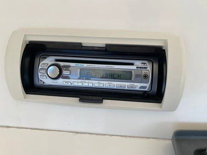 Slide: The Image of Silverton 50 Convertible - 30