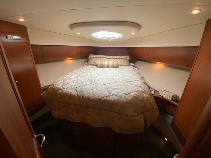 Slide: The Image of Silverton 50 Convertible - 33