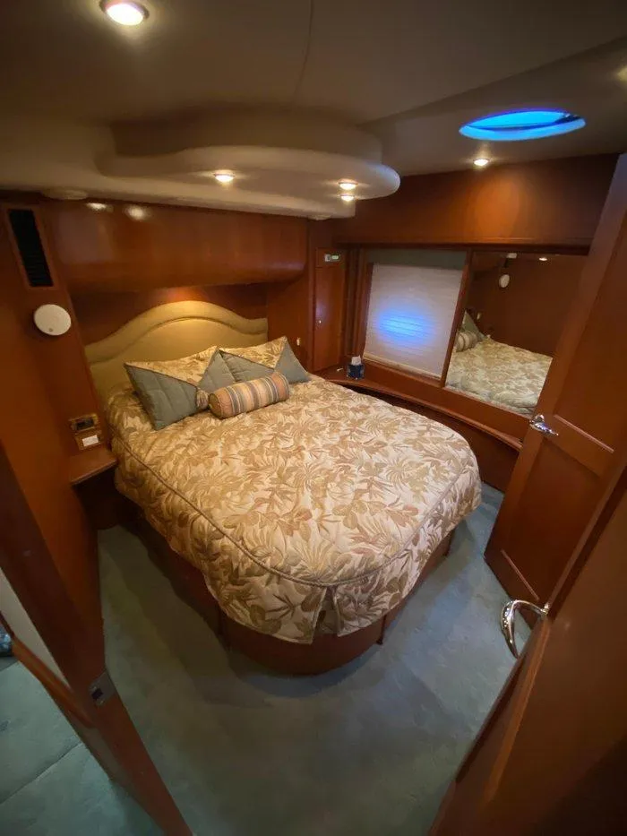 Slide: The Image of Silverton 50 Convertible - 42