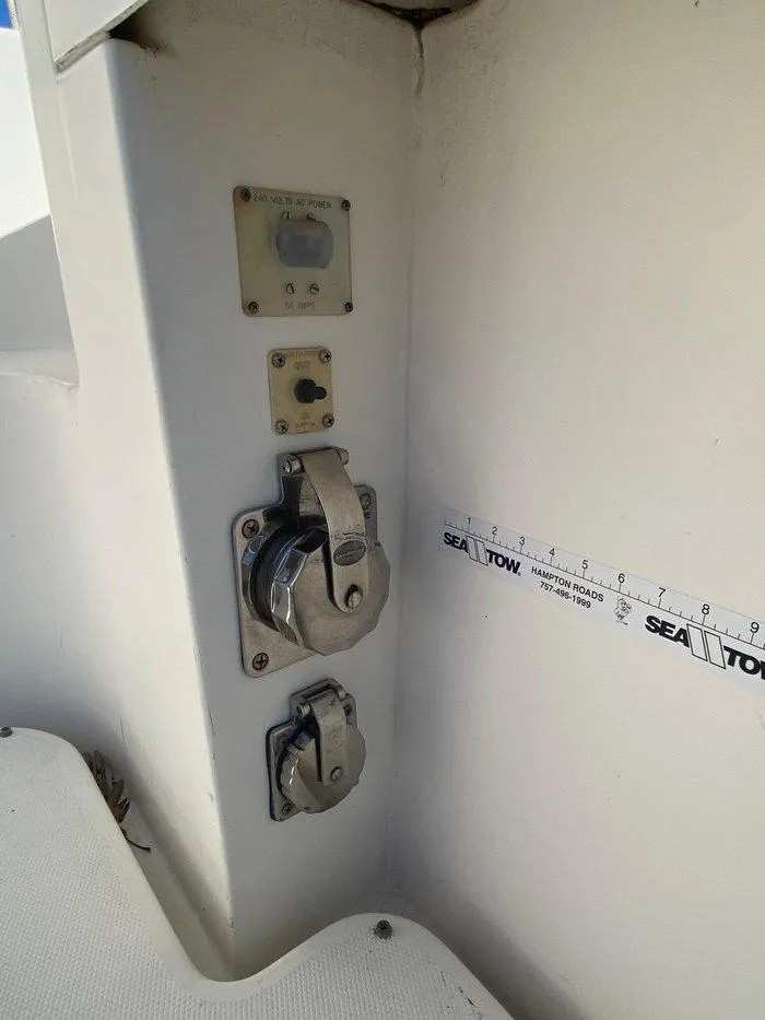 Slide: The Image of Silverton 50 Convertible - 63