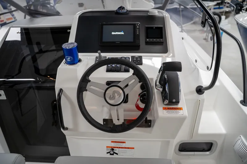 Slide: The Image of Beneteau Flyer 8 SUNdeckV2 2026 - 12