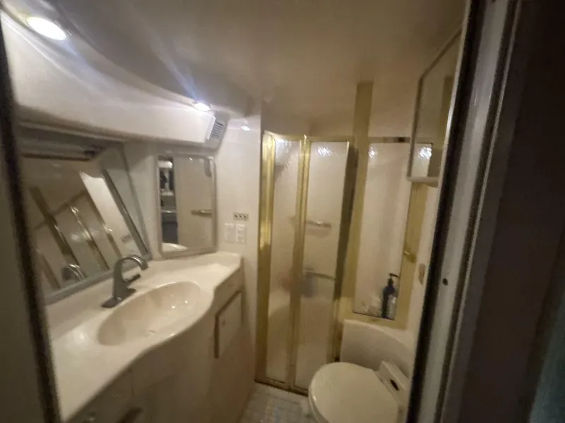 Slide: The Image of Sea Ray 500 Sundancer 1996 - 84