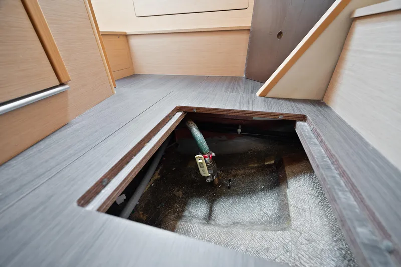 Slide: The Image of Lagoon 42 2017 - 65