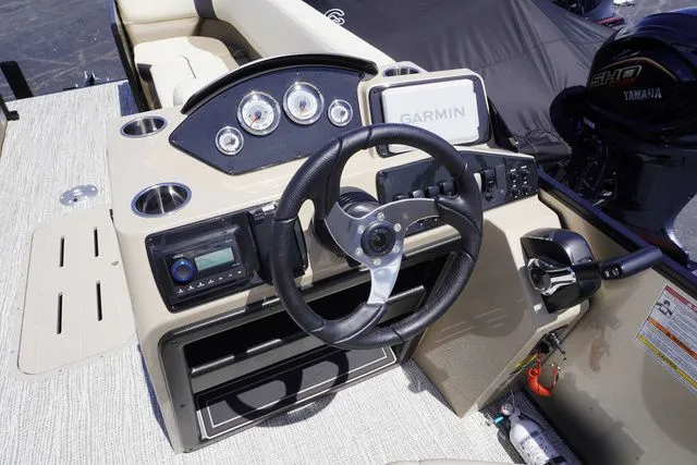 Slide: The Image of SunCatcher Select 324RC 2025 - 13