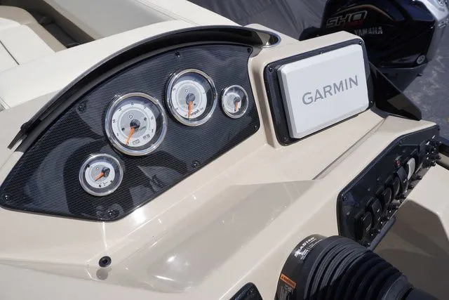 Slide: The Image of SunCatcher Select 324RC 2025 - 16