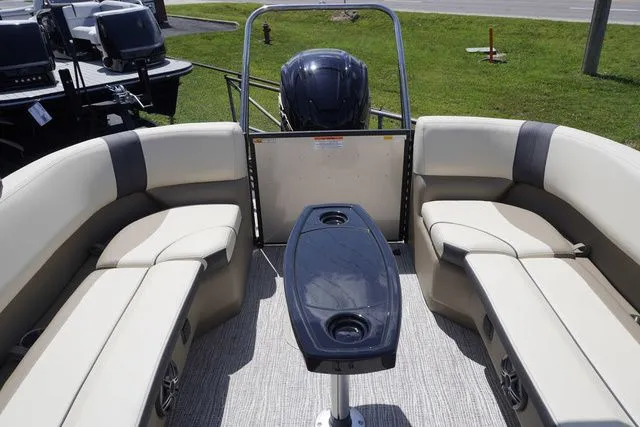 Slide: The Image of SunCatcher Select 324RC 2025 - 18