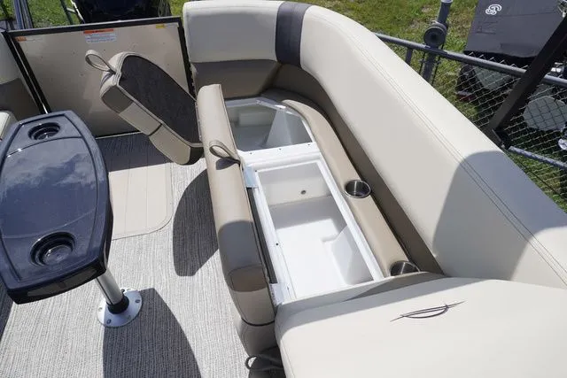 Slide: The Image of SunCatcher Select 324RC 2025 - 20