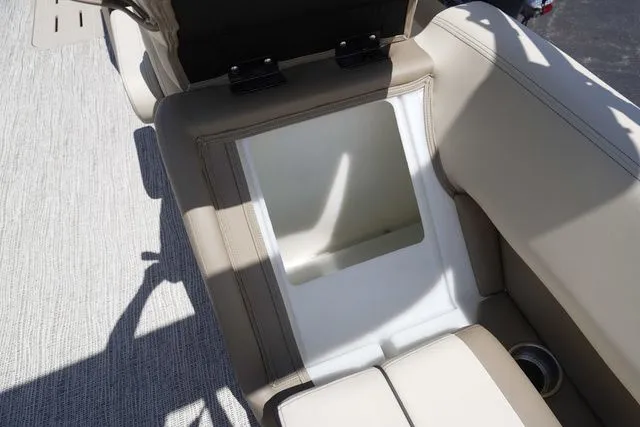 Slide: The Image of SunCatcher Select 324RC 2025 - 25