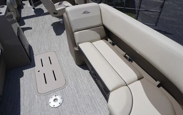 Slide: The Image of SunCatcher Select 324RC 2025 - 8