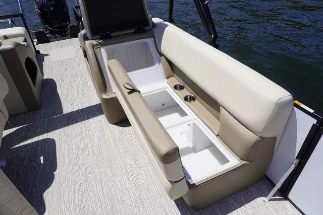 Slide: The Image of SunCatcher Select 324SS 2025 - 11