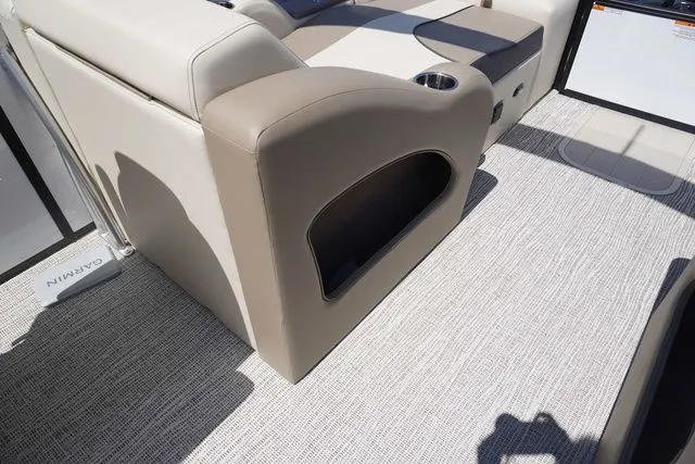 Slide: The Image of SunCatcher Select 324SS 2025 - 17