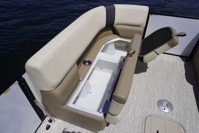 Slide: The Image of SunCatcher Select 324SS 2025 - 7