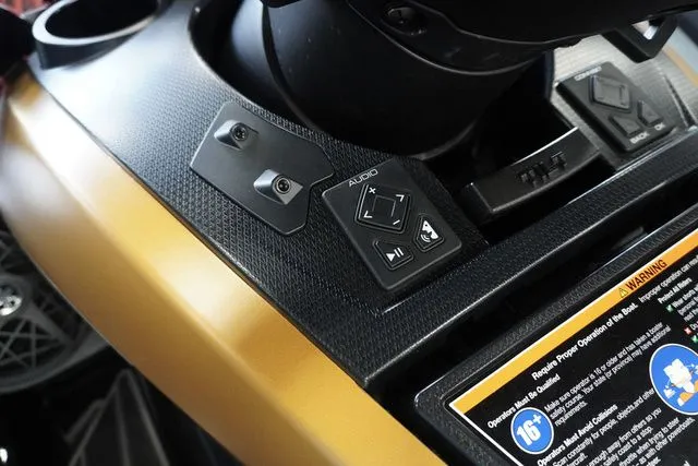 Slide: The Image of Yamaha FX CRUISER HO W/AUDIO-COPPER/BLACK 2025 - 8