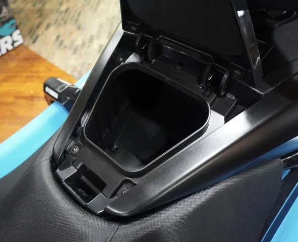 Slide: The Image of Yamaha FX SVHO 2025 - 11