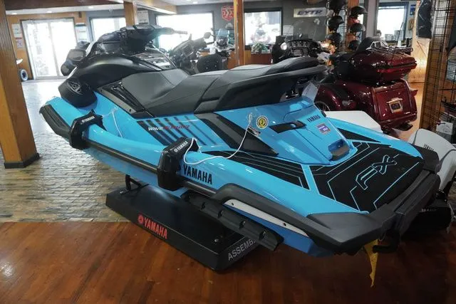 Slide: The Image of Yamaha FX SVHO 2025 - 4