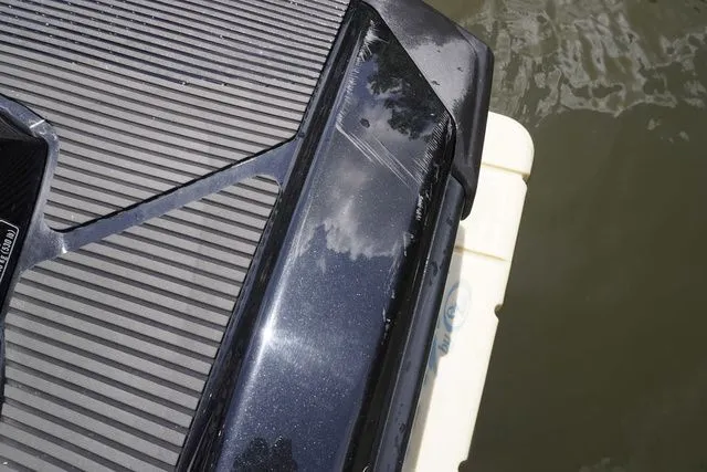 Slide: The Image of Yamaha FX CR 2017 - 8