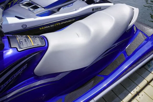 Slide: The Image of Yamaha WaveRunner VX 2008 - 8