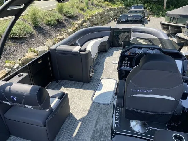 Slide: The Image of Viaggio Diamante 24S 2025 - 17