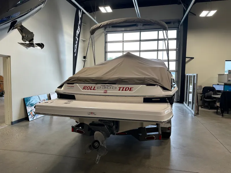 Slide: The Image of Regal 2300 Bowrider 2010 - 1