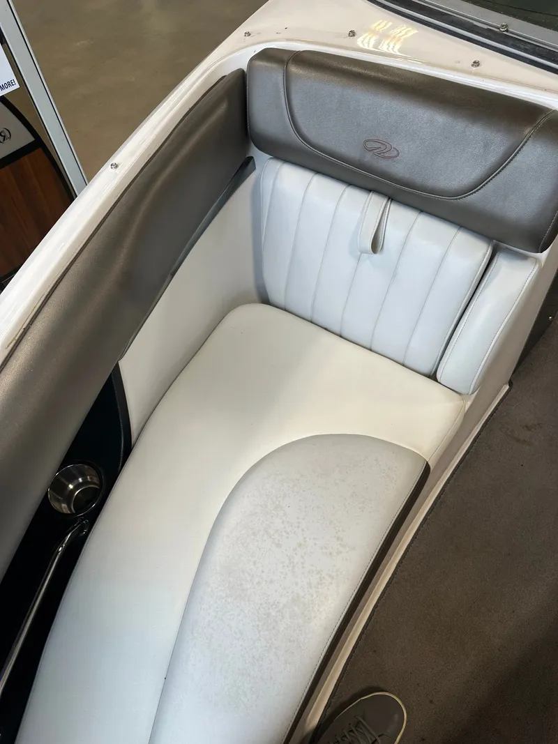 Slide: The Image of Regal 2300 Bowrider 2010 - 10