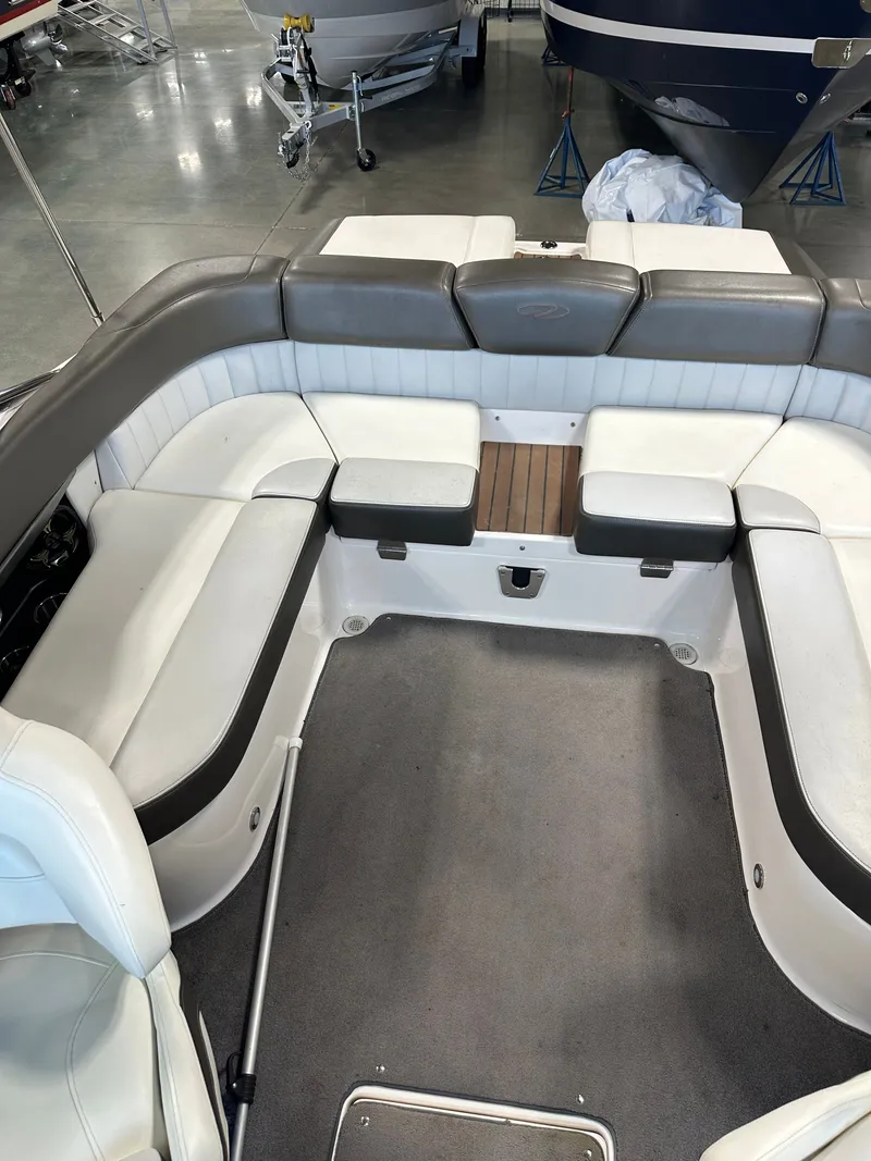 Slide: The Image of Regal 2300 Bowrider 2010 - 15