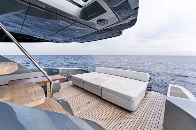 Slide: The Image of Riva 76' Perseo Super 2024 - 161