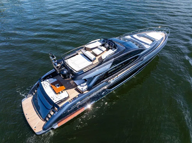 Slide: The Image of Riva 76' Perseo Super 2024 - 106