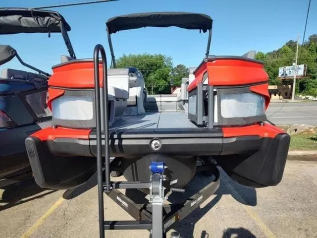 Slide: The Image of Sea-Doo Switch Cruise 21 2025 - 10