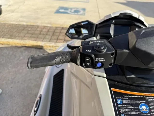 Slide: The Image of Yamaha VX1900B-BB 2025 - 10