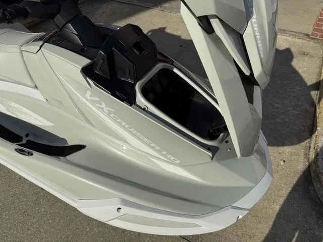 Slide: The Image of Yamaha VX1900B-BB 2025 - 14