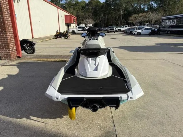 Slide: The Image of Yamaha VX1900B-BB 2025 - 7