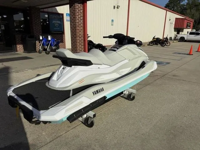 Slide: The Image of Yamaha VX1900B-BB 2025 - 8