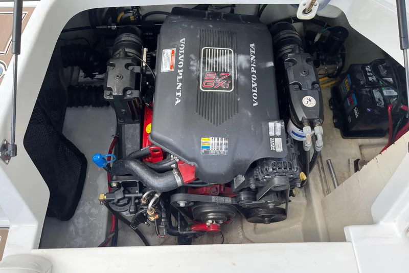 Slide: The Image of Engine compartment of a 2006 Cobalt 240 boat with Volvo Penta 5.7 GXI engine. - 17