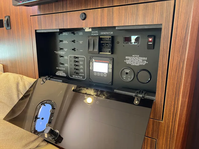 Slide: The Image of Pursuit OS 355 Offshore 2023 - 61